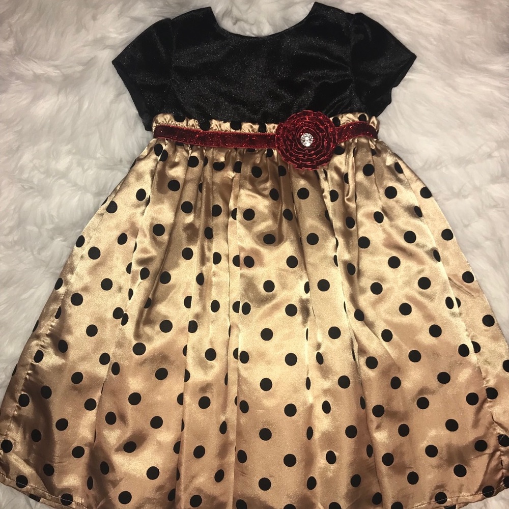 ✨Beautiful Holiday Editions Dress SZ (5T)